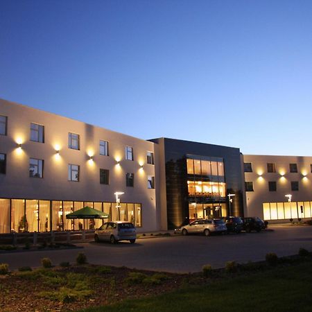 Hotel Hi-Fi Spa Nowy Tomyśl Esterno foto